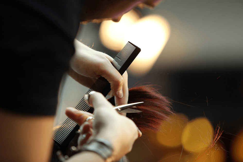Pros and Cons of Being a Hairstylist in 2021