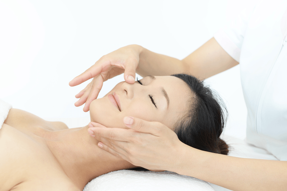 Consider These 6 Interesting & Fulfilling Aspects of Choosing An Esthetics Career